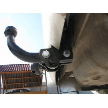 Фаркоп зйомний на MAZDA 323 BJ 1998-2003